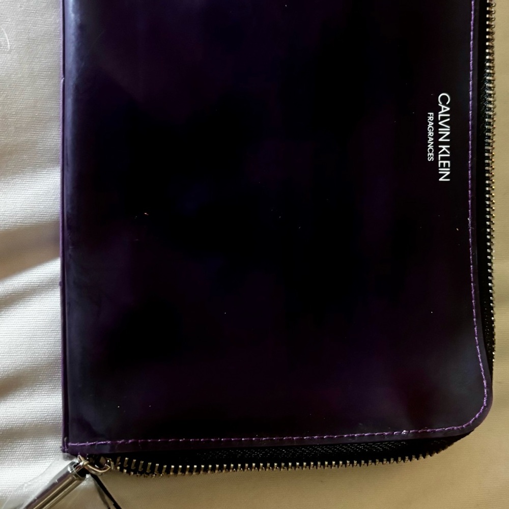 Calvin Klein Deep Purple Fragrance Pouch